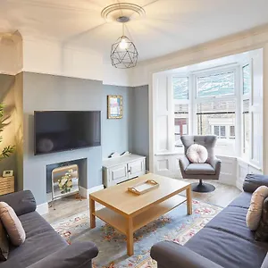 Host & - 39 George Street , Whitby United Kingdom